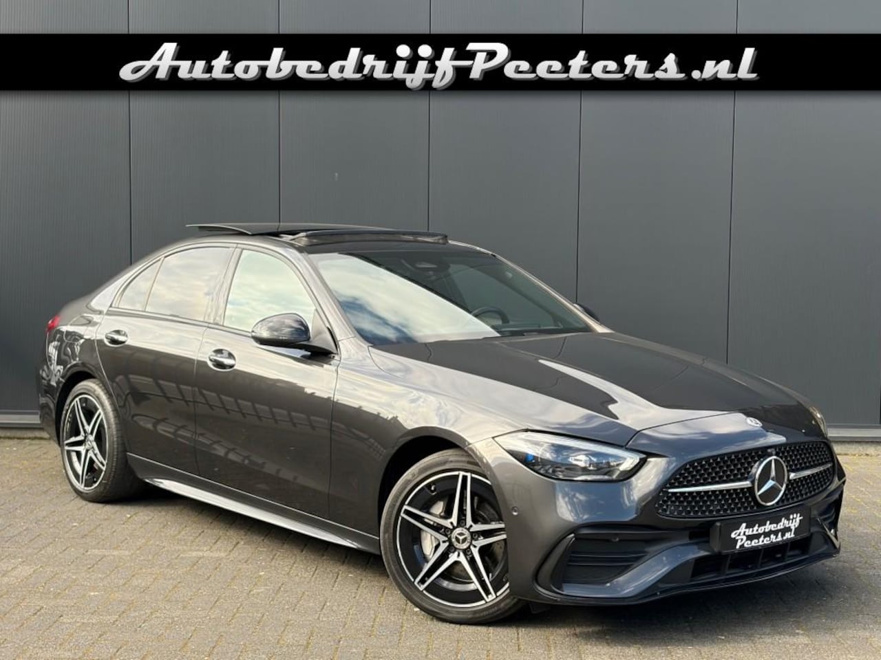 Mercedes-Benz C-klasse - C 300 e AMG Night Pano Leder HUD Sfeerlicht Memory Digital Light Camera MBUX - AutoWereld.nl