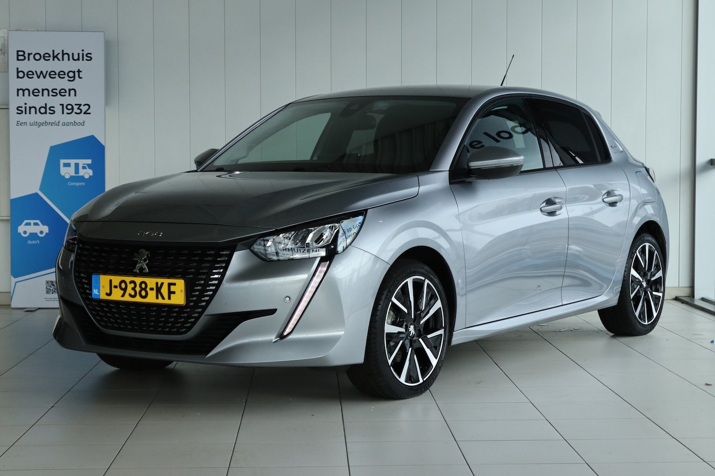 Peugeot 208 - 1.2 Turbo Allure | Cruise Control | 17 Inch | Navigatie | Carplay | Camera | Climate | Tre - AutoWereld.nl