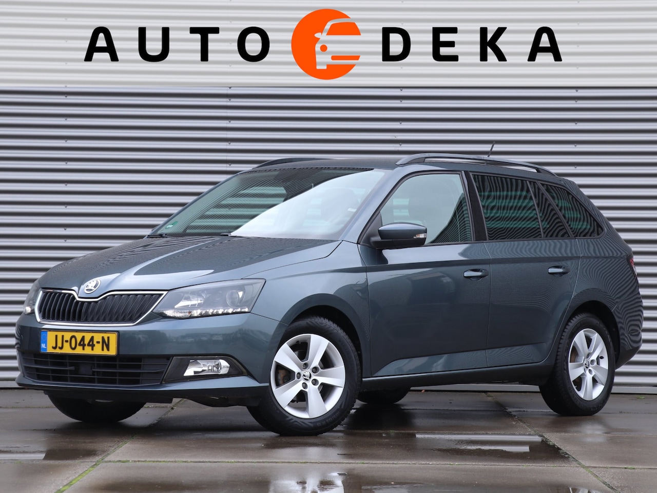 Skoda Fabia Combi - 1.2 TSI Ambition Businessline *Navigatie*Trekhaak*Parkeersens.* - AutoWereld.nl