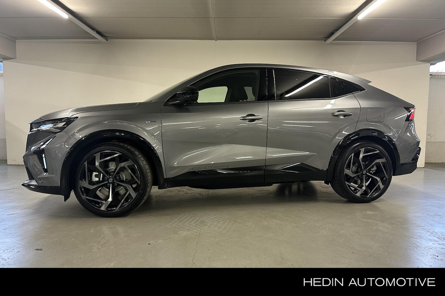 Renault Rafale - 1.2 E-Tech 4x4 plug-in hybrid 300 atelier Alpine |  pack harman kardon |  pack vision | So - AutoWereld.nl