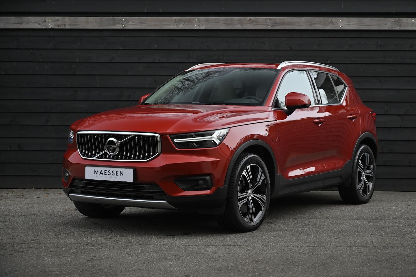 Volvo XC40 - 1.5 T5 Recharge Business Pro | Pano | H&K Audio | 360° Camera | Trekhaak | Leder - AutoWereld.nl