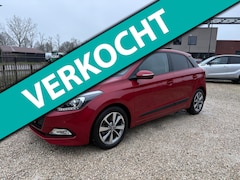 Hyundai i20 - 1.0 T-GDI 120pk Premium Schuifdak, Stoelverwarming, LED