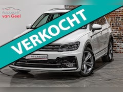 Volkswagen Tiguan - 1.4 TSI ACT Comfortline Business R| Panormadak | Elektrisch uitklapbare trekhaak