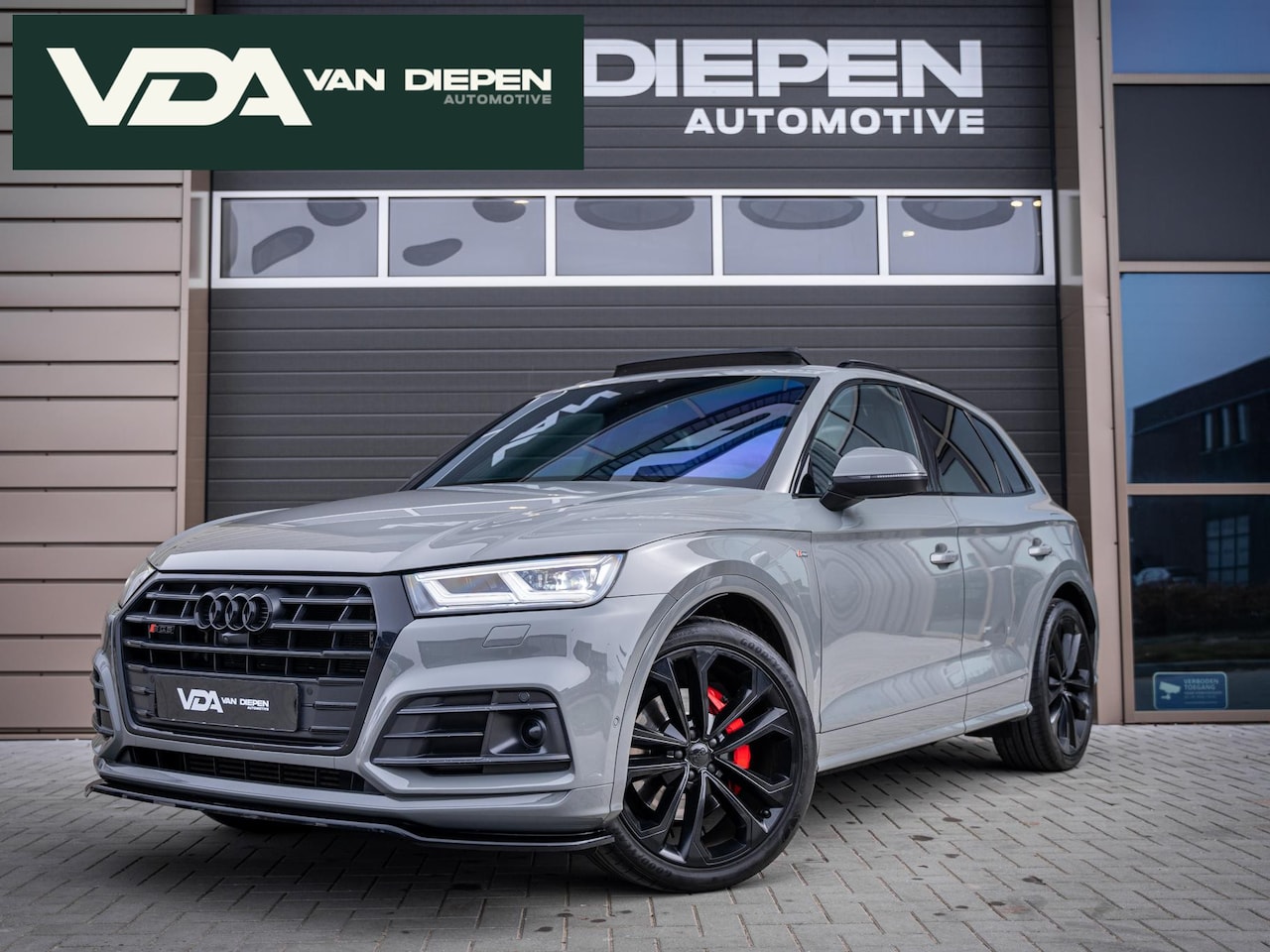 Audi Q5 - 55 TFSI e quattro Competition - S-Line l RS-Look l Pano l HUD l Luchtv. l Trekhaak - AutoWereld.nl