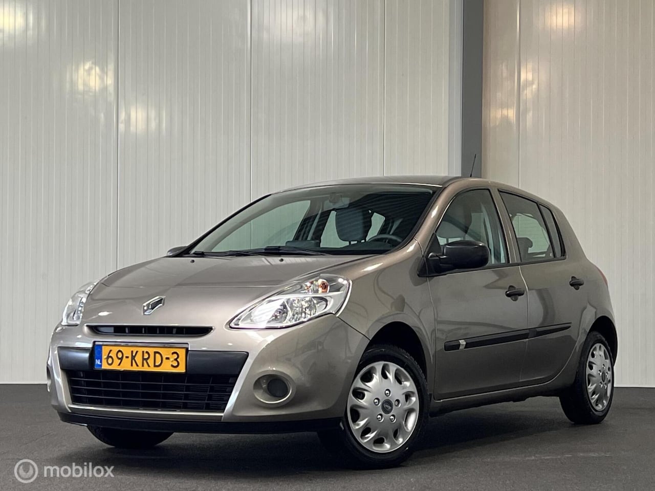 Renault Clio - 1.2 Special Line [ 1ste eigenaar trekhaak airco ] - AutoWereld.nl