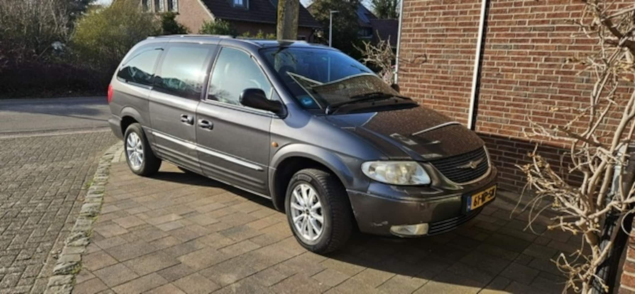 Chrysler Grand Voyager - 3.3i V6 Limited AWD 3.3i V6 Limited AWD - AutoWereld.nl