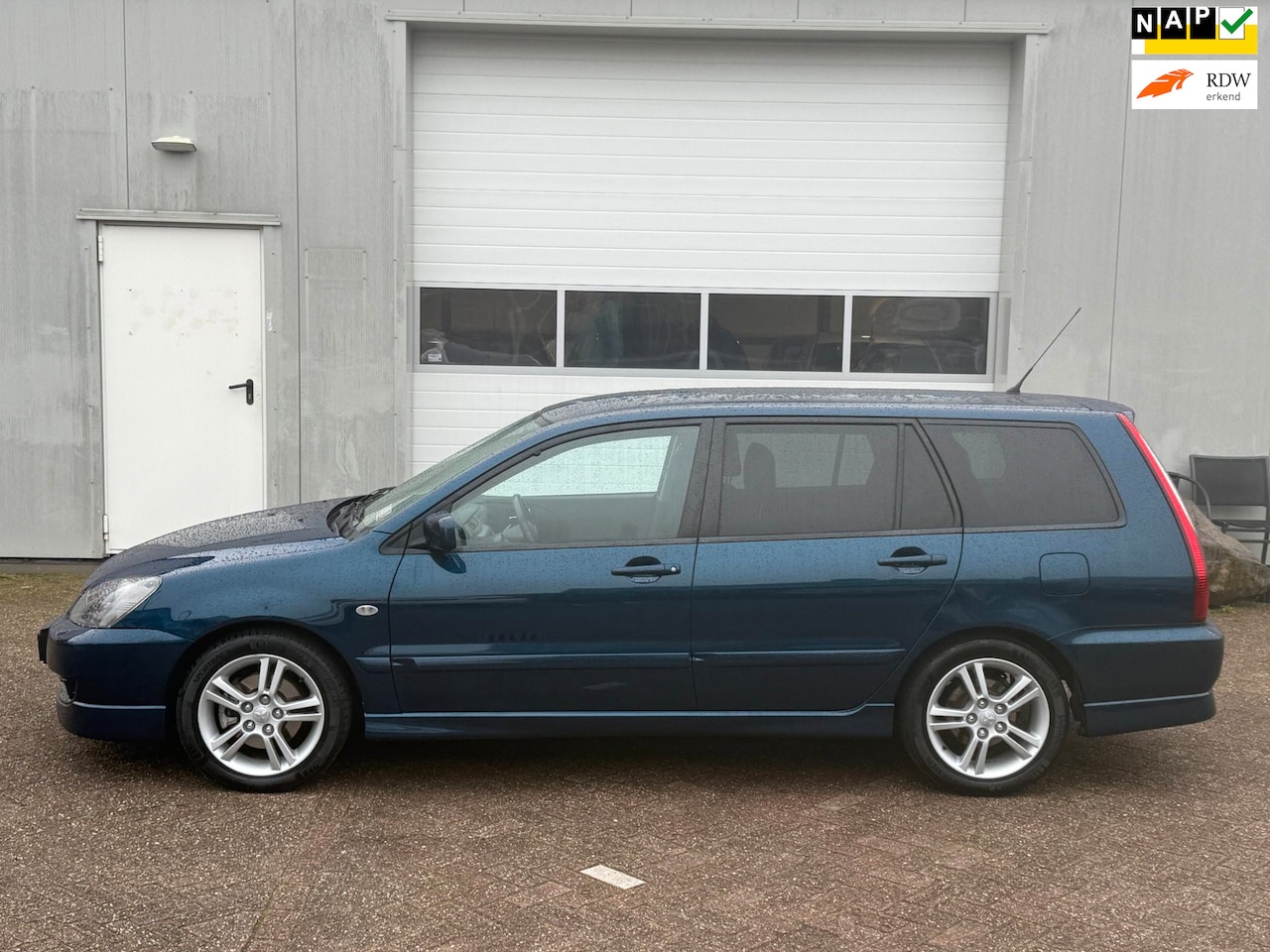 Mitsubishi Lancer Station Wagon - 2.0 Intense 2.0 Intense - AutoWereld.nl