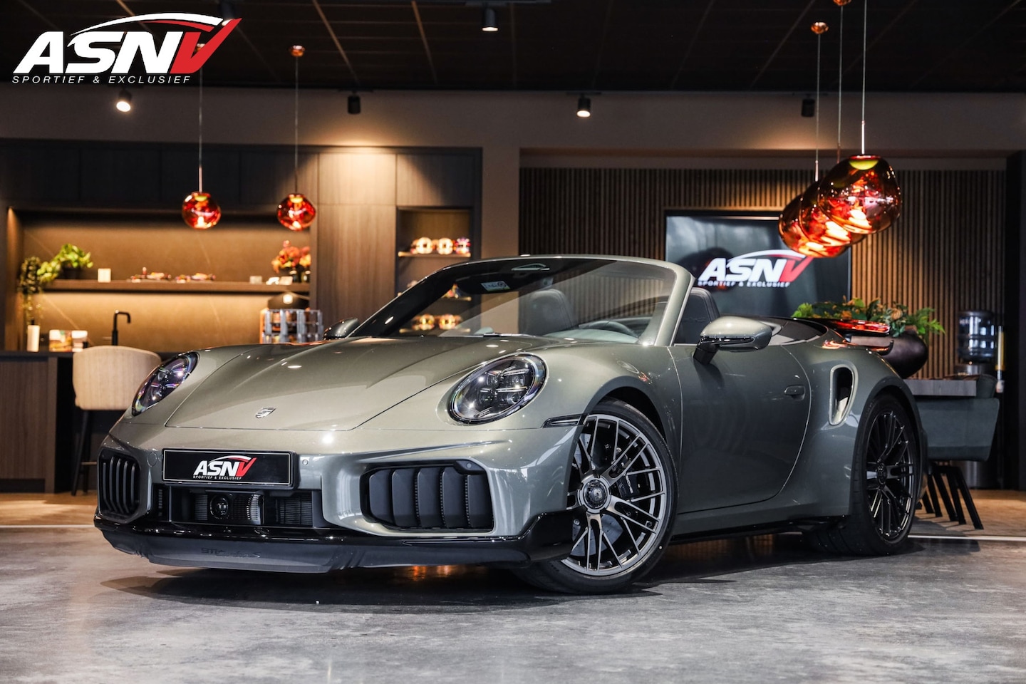 Porsche 911 Cabrio - 992.2 3.6 Turbo S, 711 PK, *ON/STOCK*, Sport/Design/Zwart, Burmester, Ventilatie, Carbon, - AutoWereld.nl