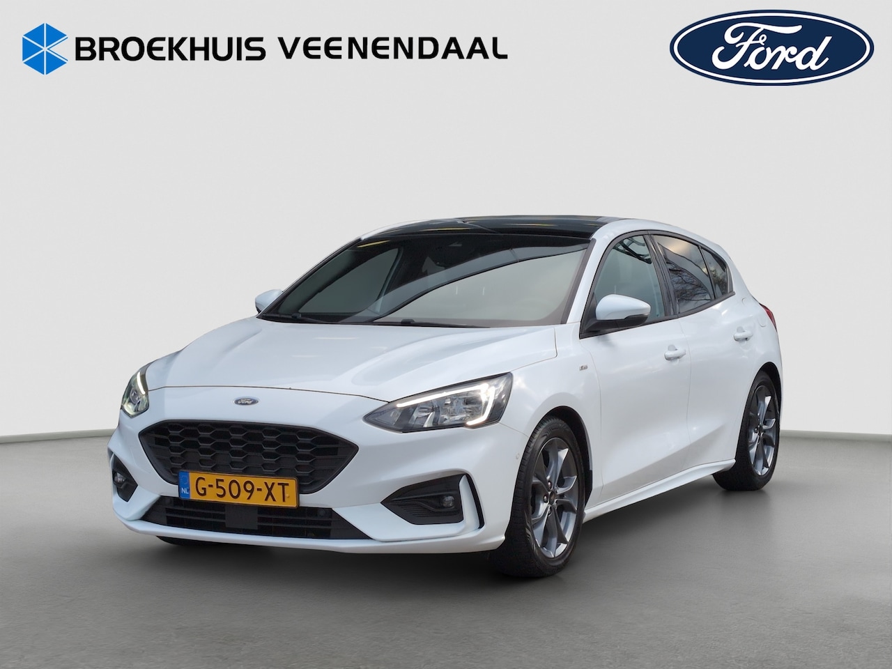 Ford Focus - 1.0 ST Line | Trekhaak | Pano | Cruise Control | Carplay | Climate Control | Achteruitrijc - AutoWereld.nl