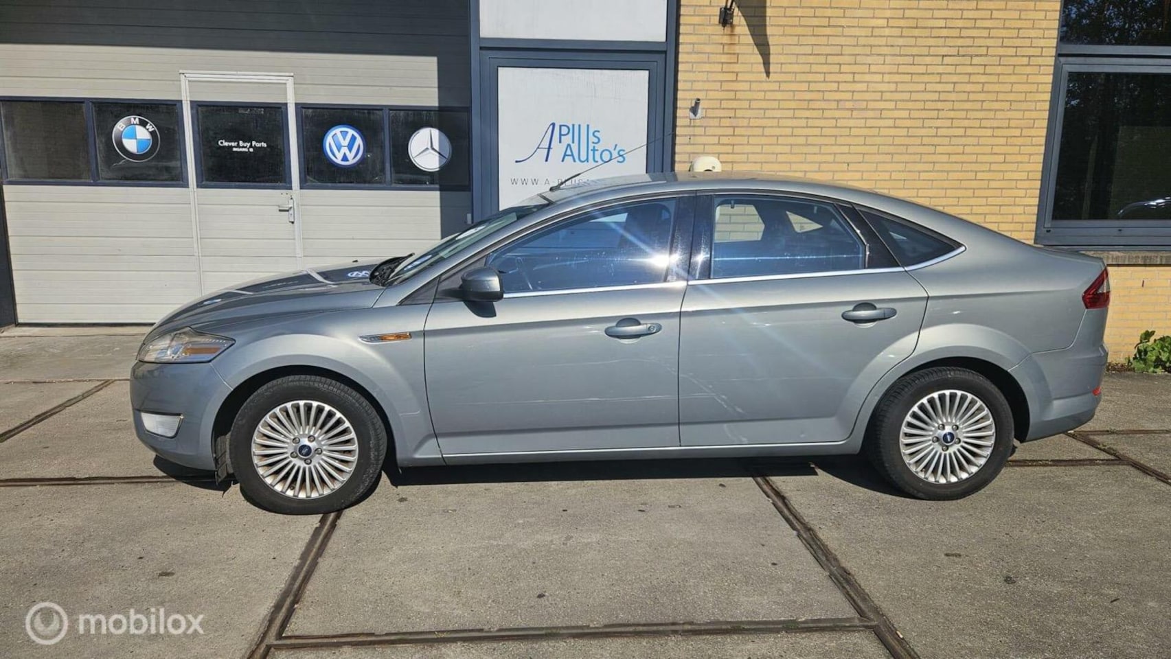 FORD MONDEO