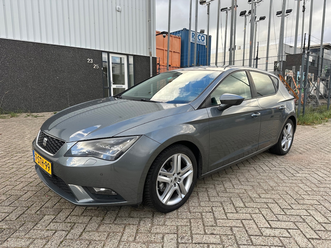 SEAT Leon - 1.6 TDI Limited Edition II 1.6 TDI LIMITED EDITION II 2013 LED - AutoWereld.nl