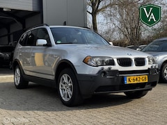 BMW X3 - 2.5i Executive |Automaat | Trekhaak | stoelverwarming