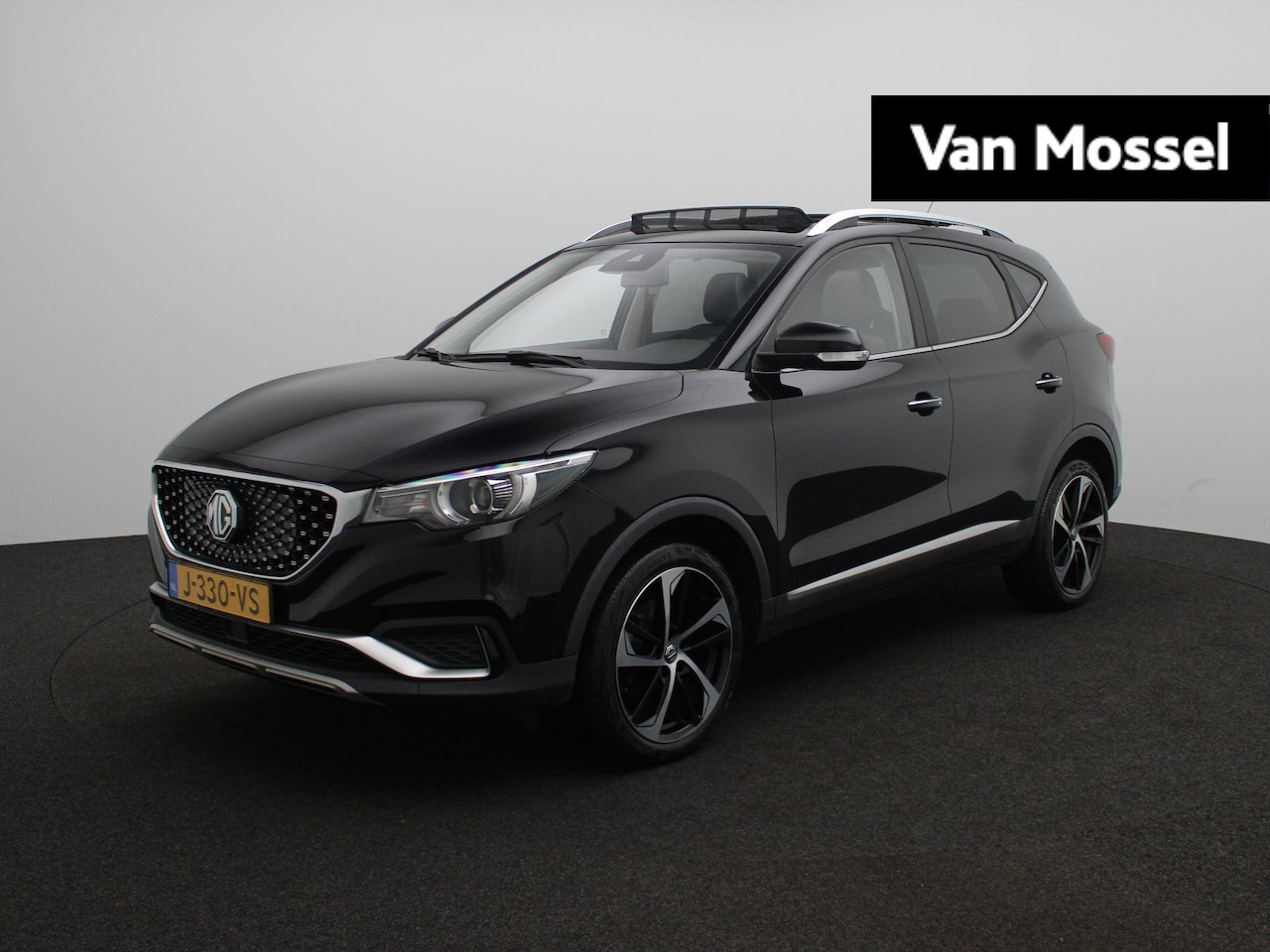MG ZS - Luxury 45 kWh | Panoramadak | Leder | Camera | Stoelverwarming | Led Verlichting | - AutoWereld.nl