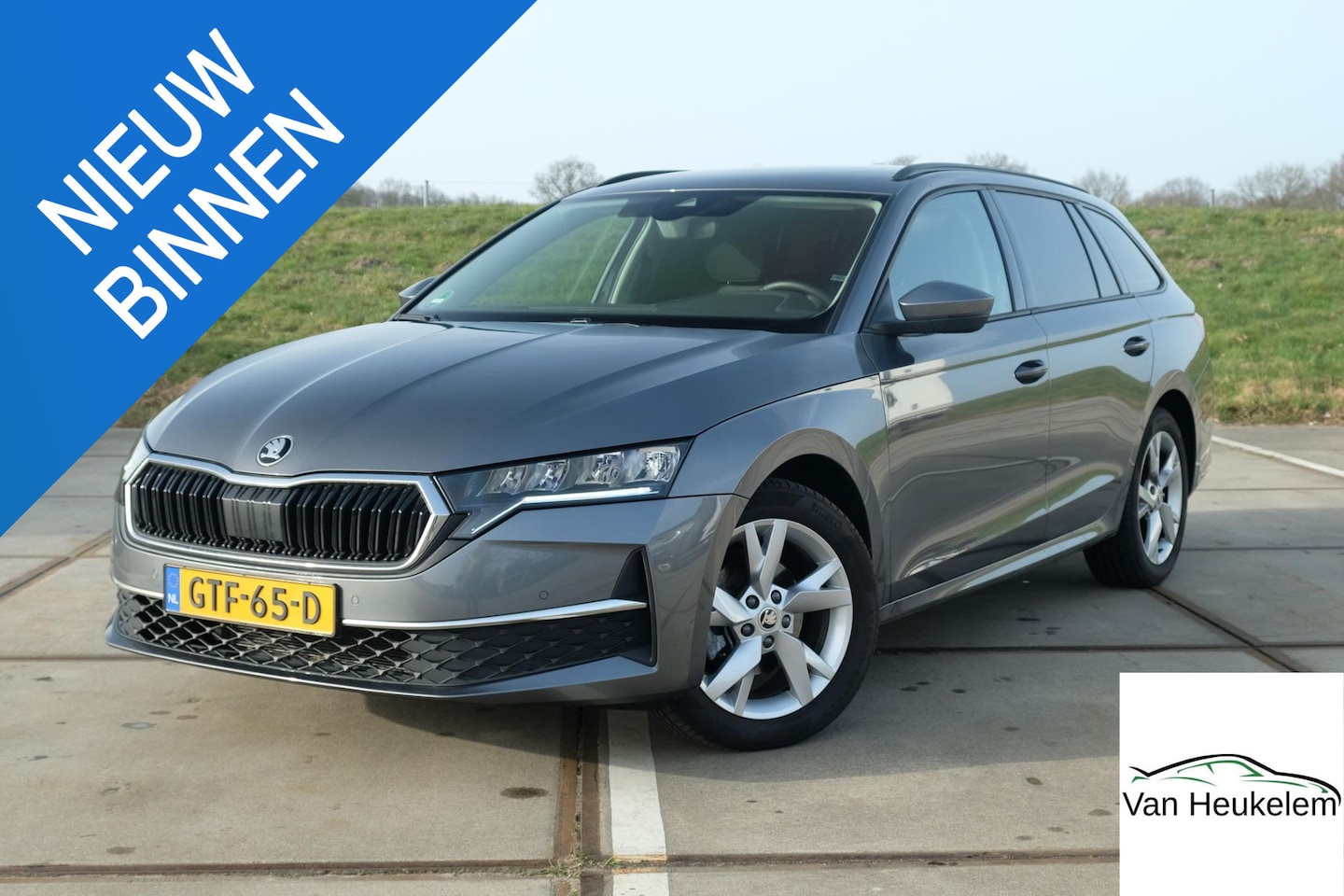 Skoda Octavia Combi - 1.5 TSI Edition | TREKHAAK | 17" GEMINI VELGEN | APPLE CAR PLAY | 'SUNSET' - AutoWereld.nl