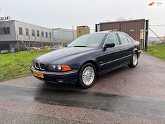 BMW 5-serie - 523i Sedan Automaat Airco Nap