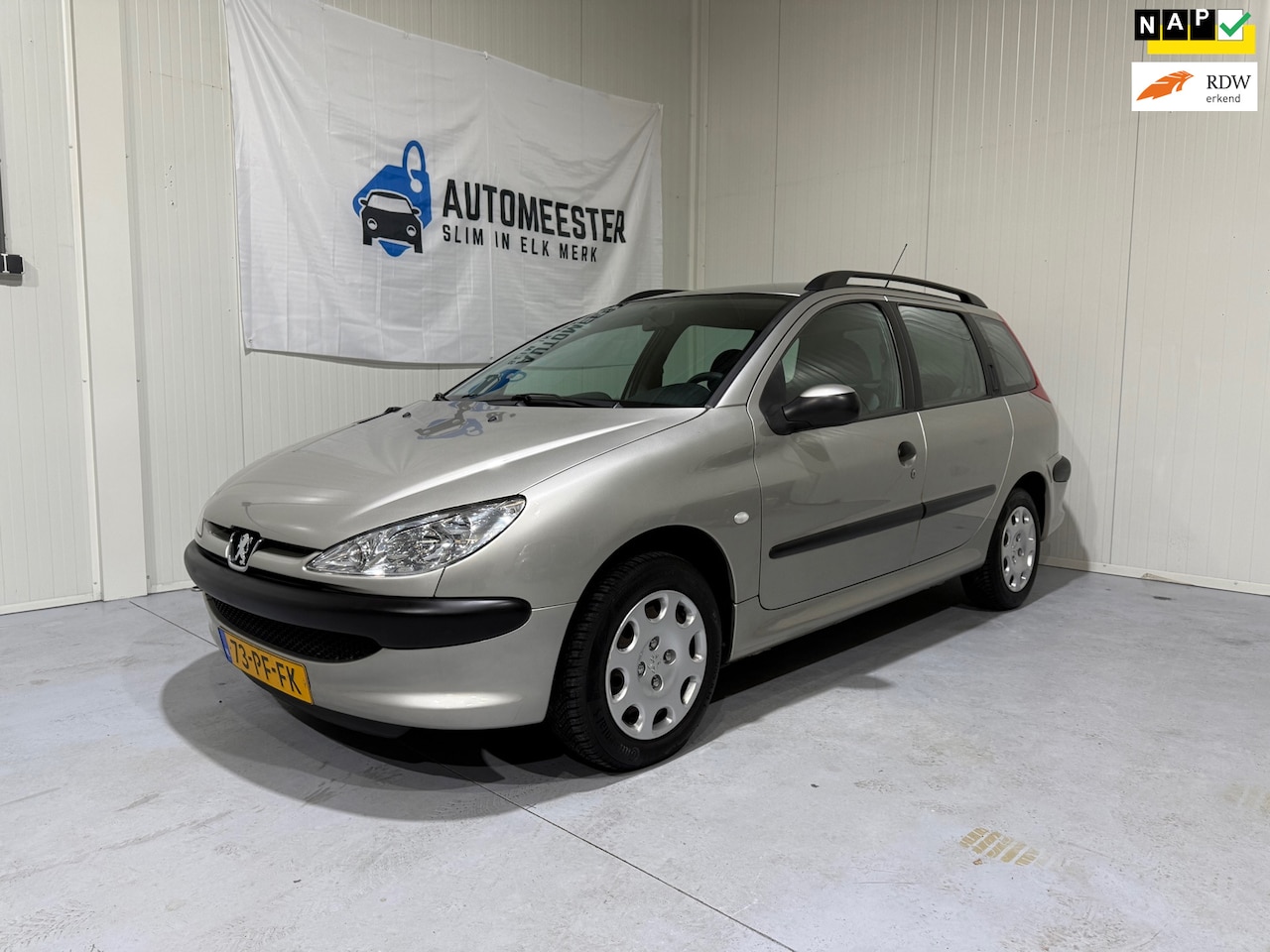 Peugeot 206 SW - 1.4 Pop' Art - Lage kilometerstand- zeer netjes - AutoWereld.nl