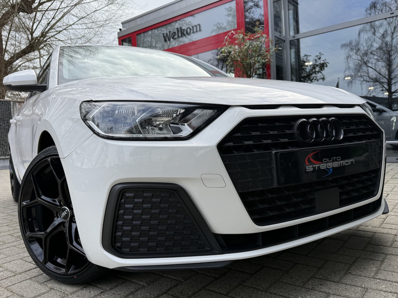 Audi A1 Sportback - TFSI *!* NAVIGATIE/ CARPLAY/ 18 INCH/ CRUISE *!* - AutoWereld.nl