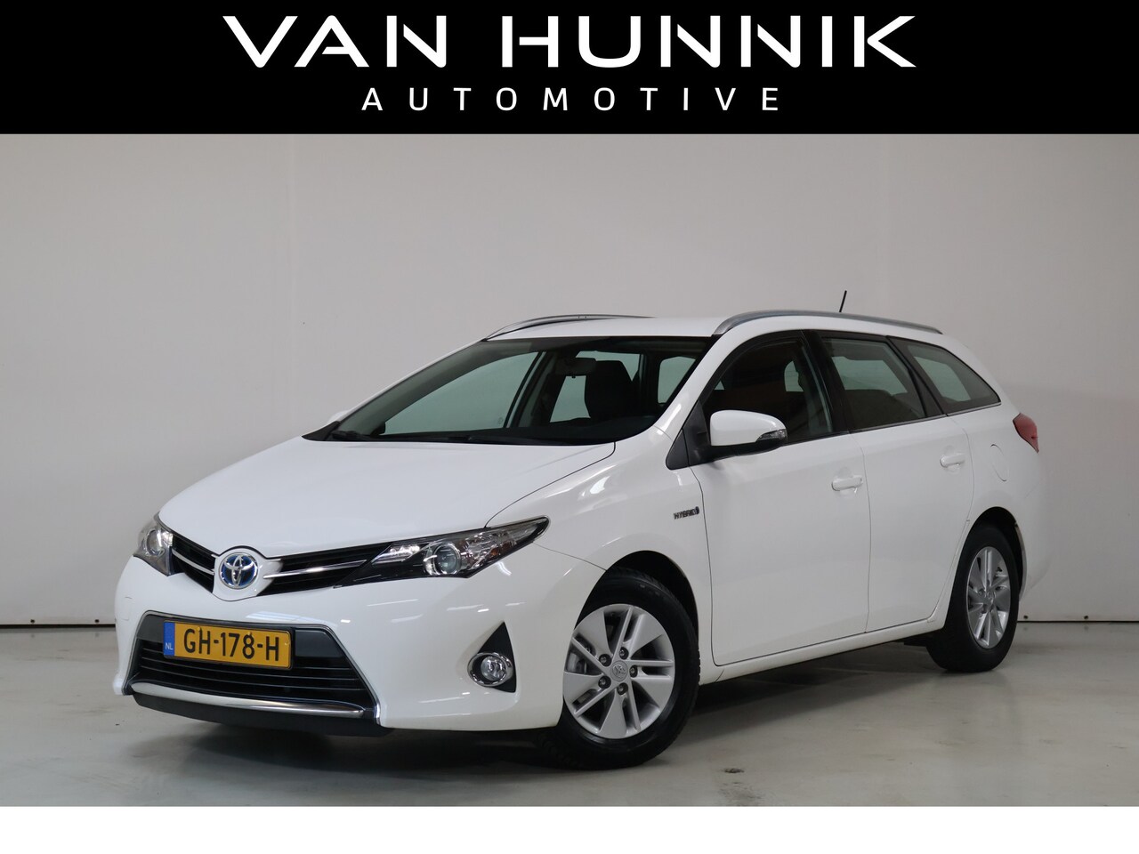 Toyota Auris Touring Sports - 1.8 Hybrid Aspiration Dealer onderhouden - AutoWereld.nl