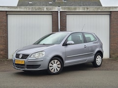 Volkswagen Polo - 1.4-16V Comfortline / Cruisecontrol