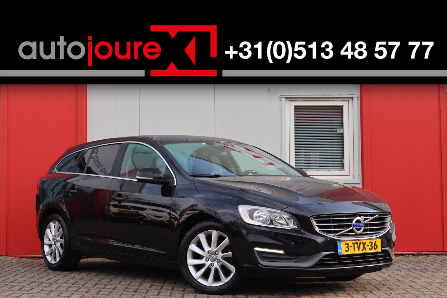 Volvo V60 - 2.0 D4 Momentum | Origineel NL | Cruise Control | Airco | Navigatie | - AutoWereld.nl