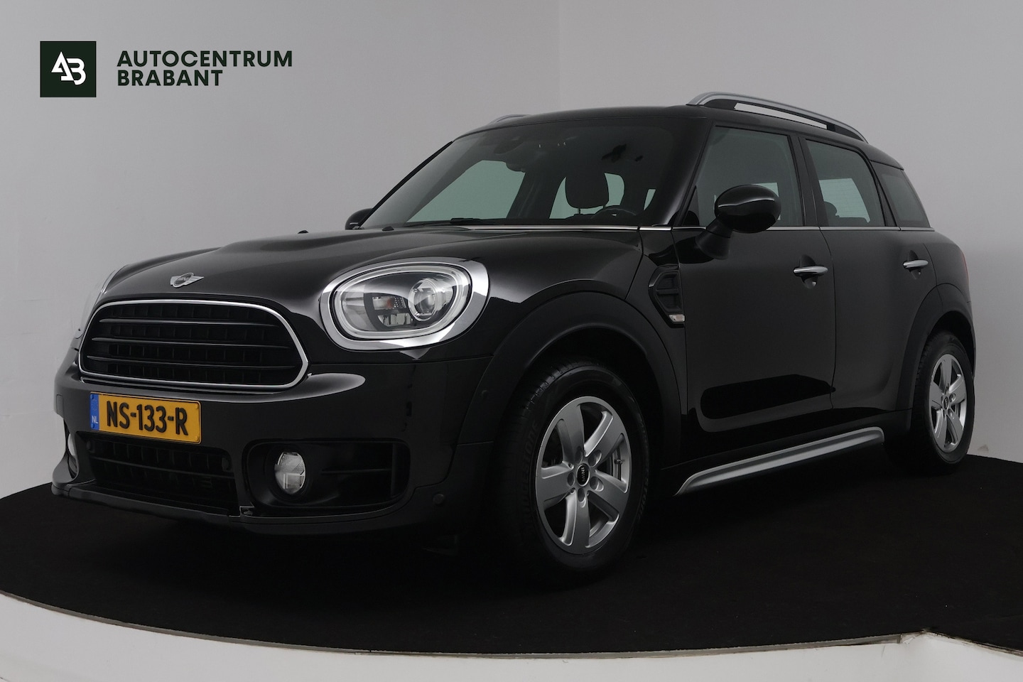 MINI Countryman - Mini 1.5 Cooper Salt (STOELVERWARMING, NAVIGATIE, CRUISE CONTROL, PARKEERSENSOREN) - AutoWereld.nl