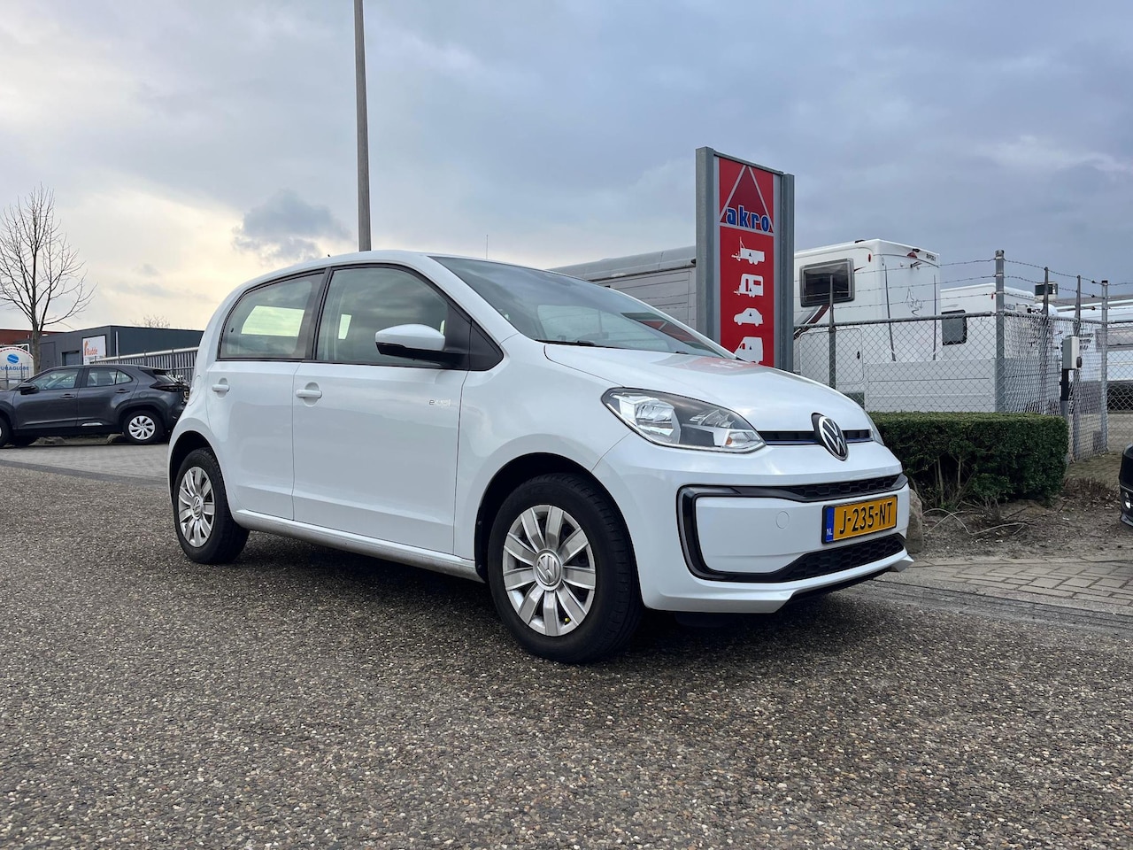 Volkswagen e-Up! - 37kW | 5D | Airco | Bluetooth | Elek. ramen voor - AutoWereld.nl