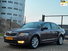 Skoda Octavia - 1.2 TSI Greentech Ambition Businessline|6BAK|NAVI|CRUISE|AIRCO|TREKHAAK|