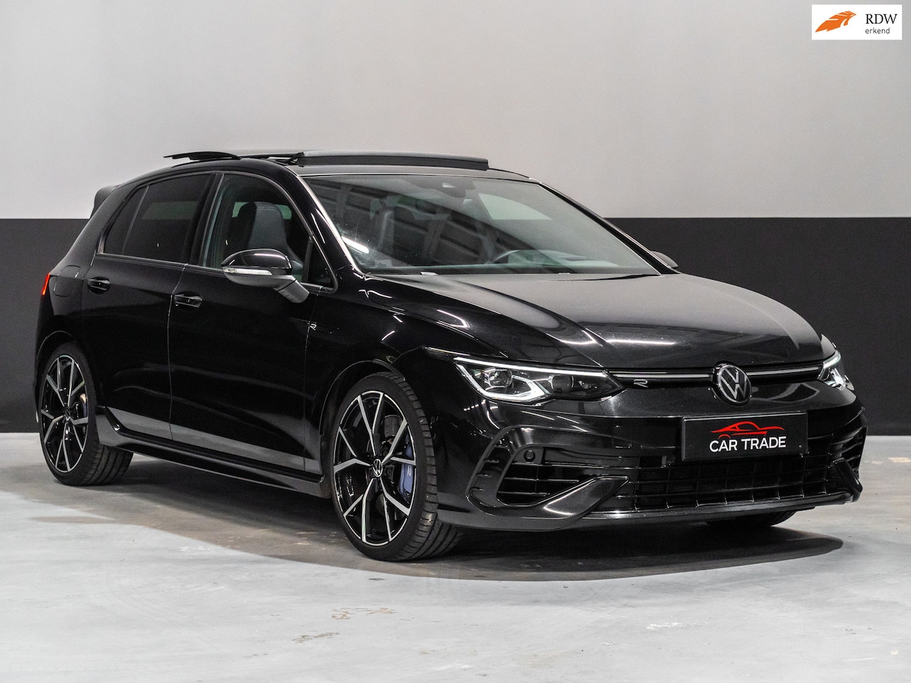 Volkswagen Golf - 2.0 TSI R 4Motion R performance | Akrapovic | Nürburgring mode | Leder int |19-inch 'Estor - AutoWereld.nl