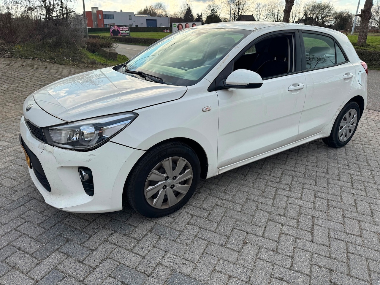 Kia Rio - 1.0 TGDI ComfortPlusLine Navigator - AutoWereld.nl