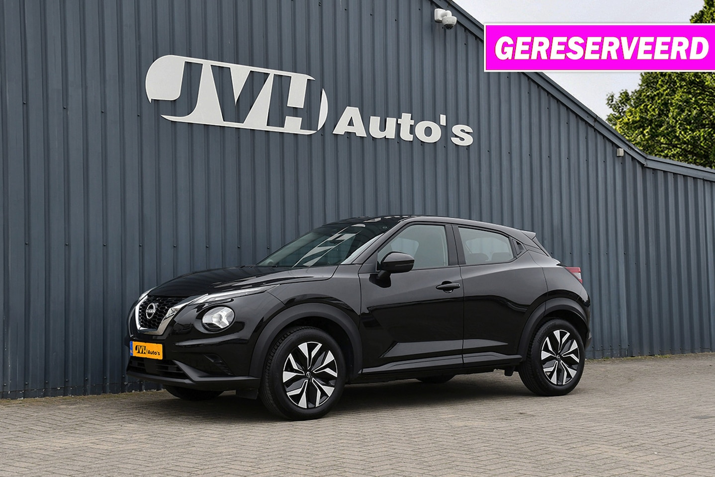 Nissan Juke - 1.0 DiG-T AUT Acenta 11-2023 | BTW | AppleCarPlay | F1 | Cam | 17" - AutoWereld.nl