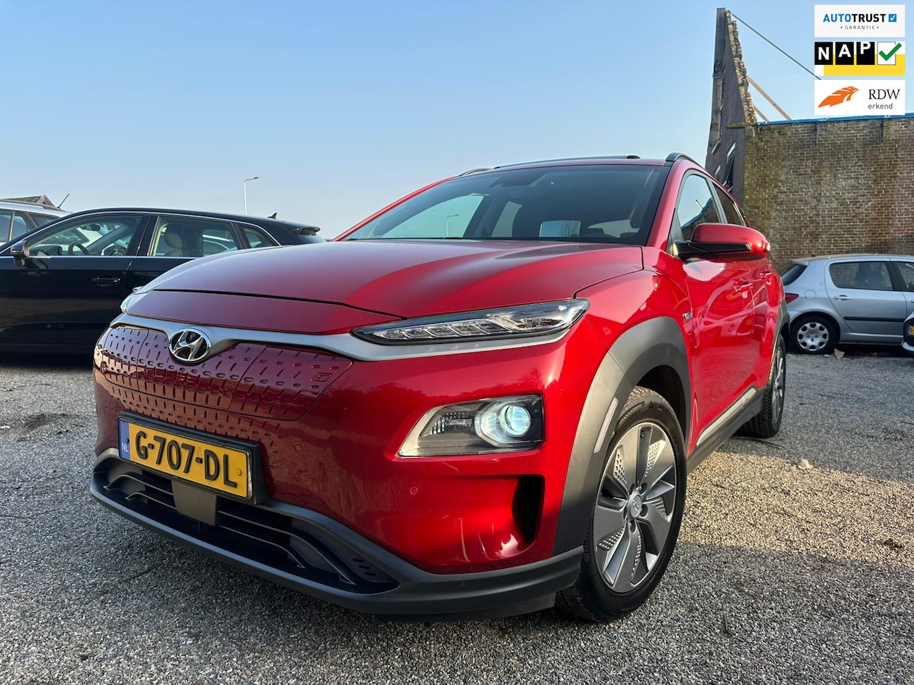 Hyundai Kona Electric - EV Premium 64 kWh 450km Range Vol Optie Uitvoering Leer Dakraam Trekhaak 1e Eig Dealer Ond - AutoWereld.nl