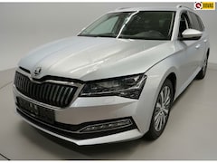 Skoda Superb Combi - 1.4 TSI iV Style * Trekhaak * Stoelverwarming * Digitale teller