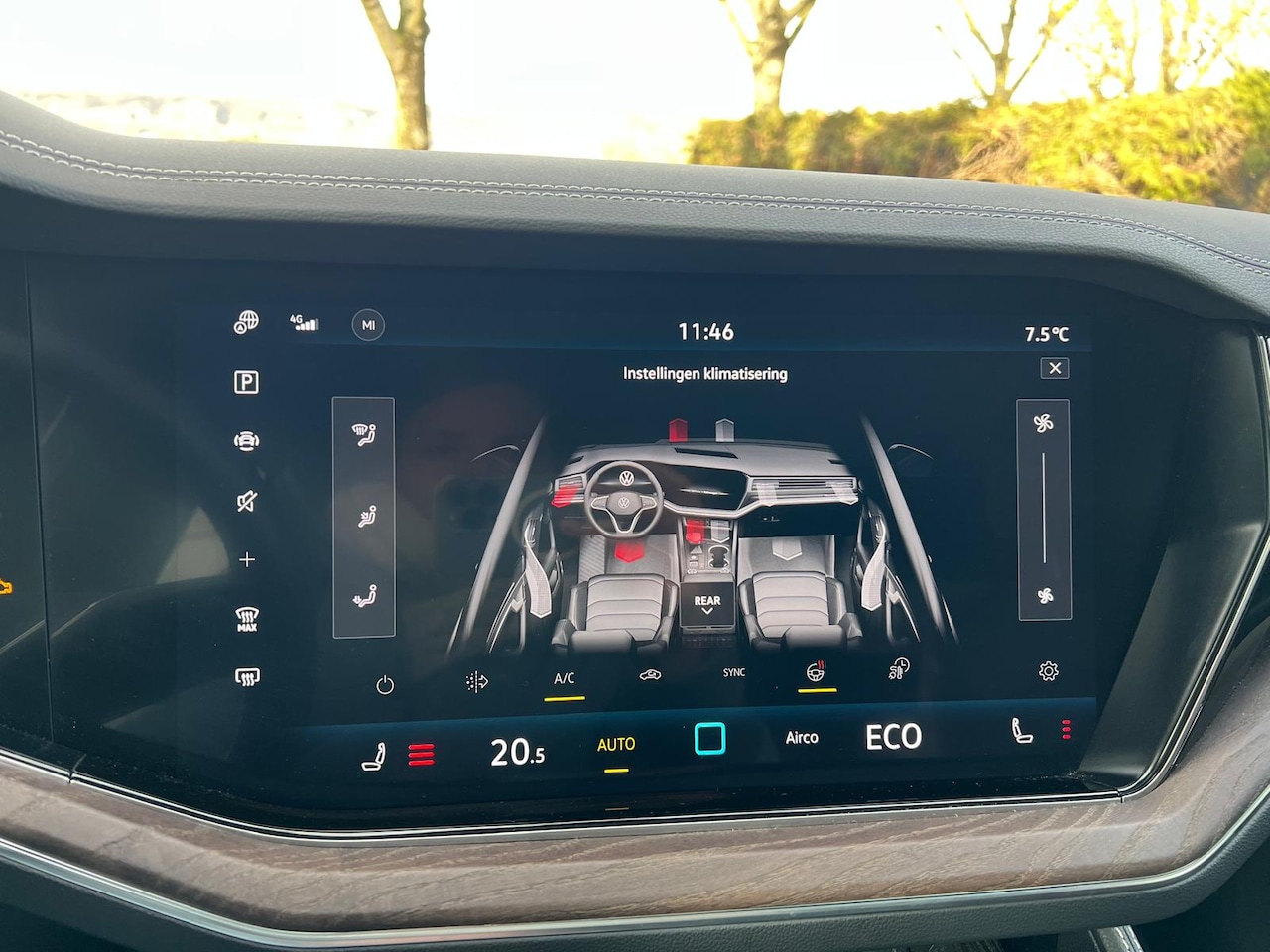 Volkswagen Touareg - 3.0 TSi eHybrid 4MOTION Elegance - AutoWereld.nl