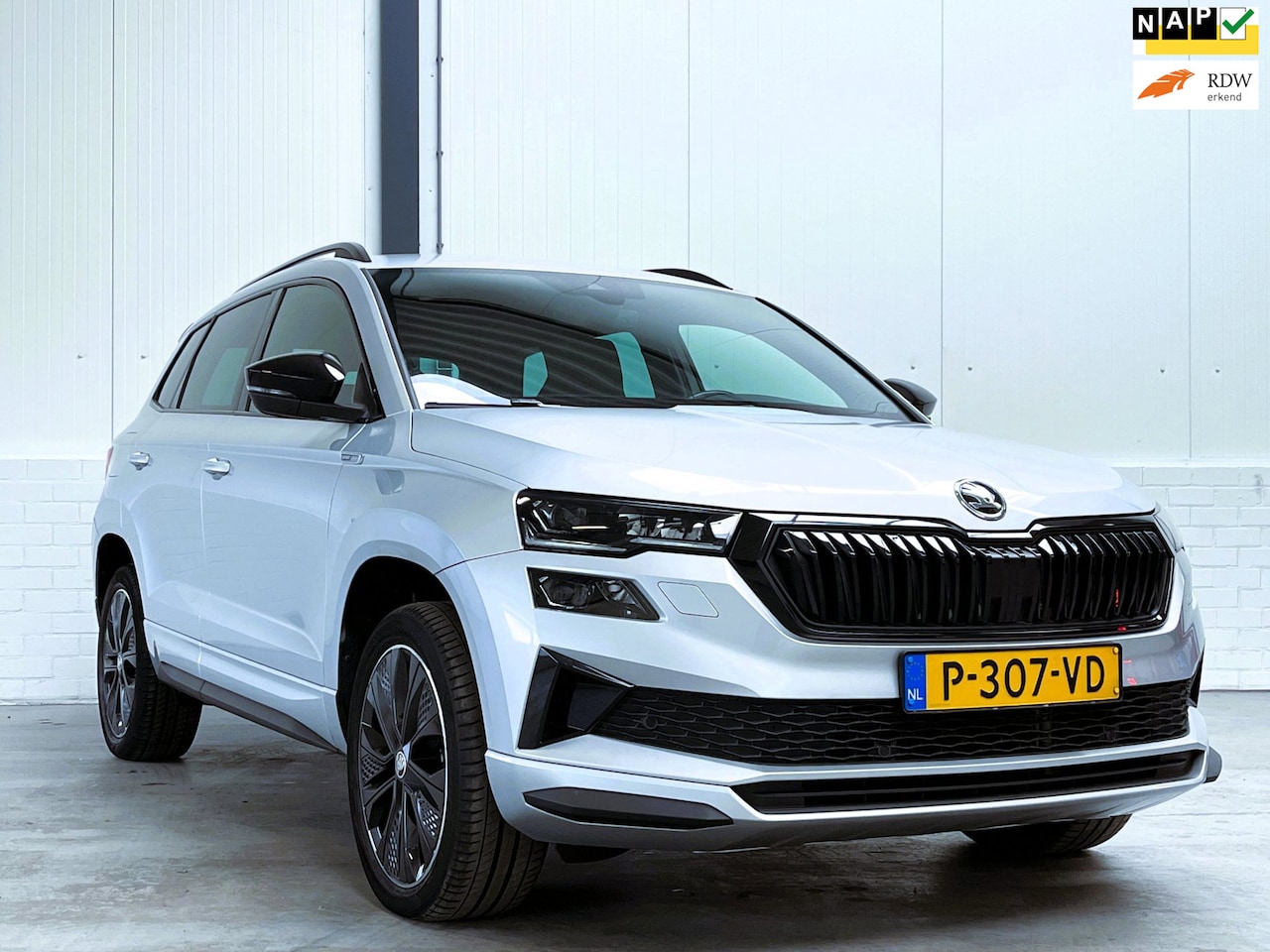 Skoda Karoq - 1.5 TSI ACT Sportline Business|1e Eigenaar|Org NL - AutoWereld.nl