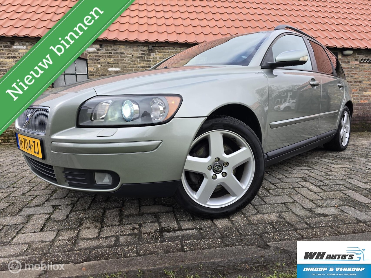 Volvo V50 - 2.4i Summum | Xenon | PDC | Navi | Trekhaak - AutoWereld.nl