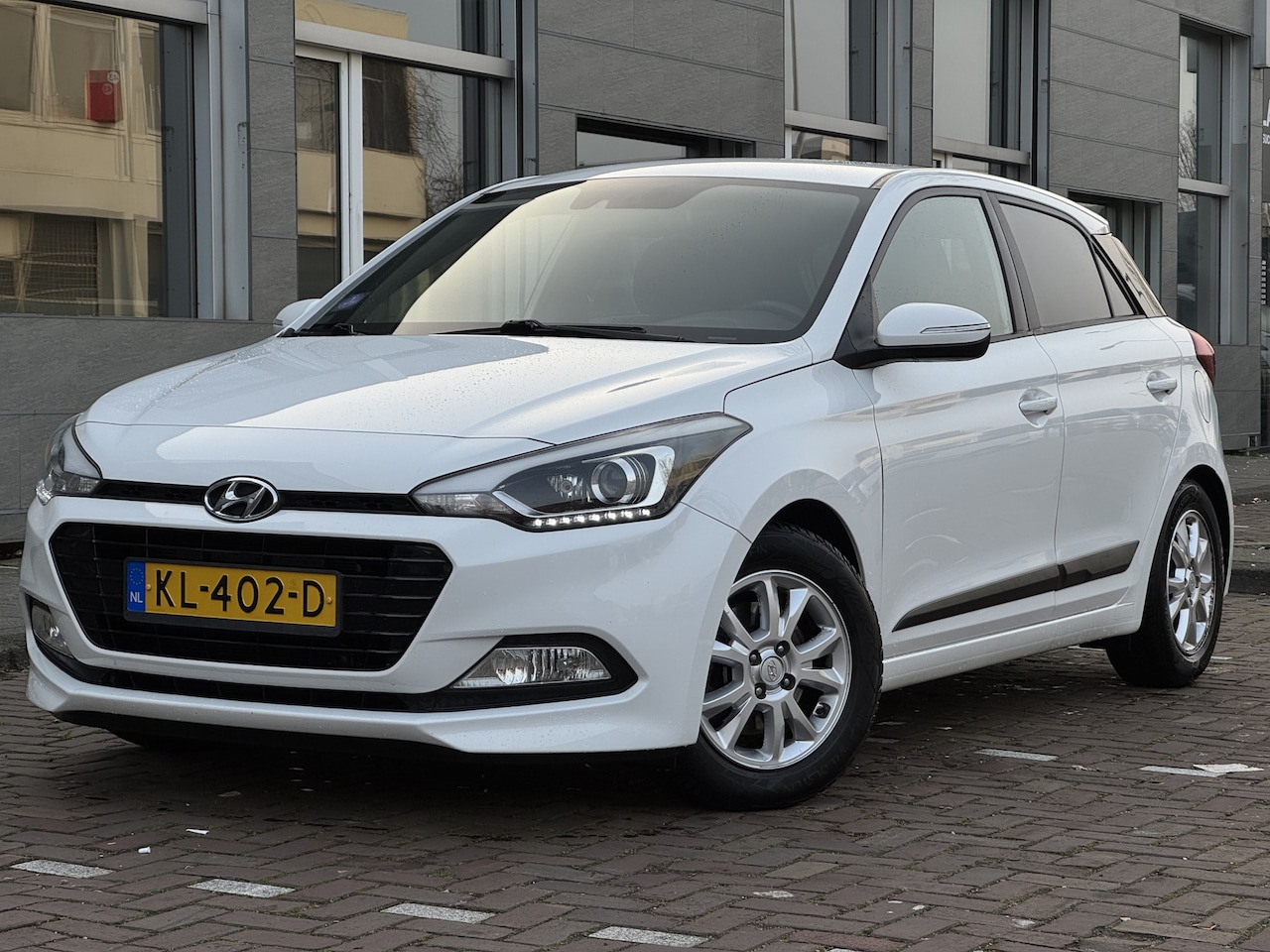 Hyundai i20 - 1.0 T-GDI Go! 2016 AIRCO | ACHTERUITRIJCAM - AutoWereld.nl