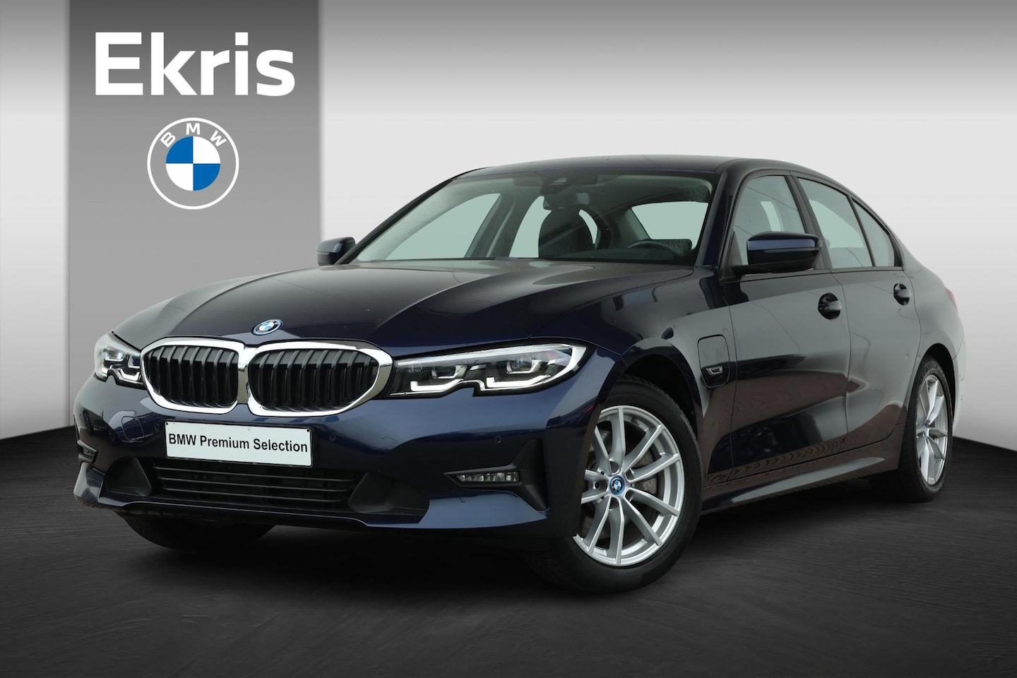 BMW 3-serie - 320e Business Edition Plus Achteruitrijcamera/ Cruise Control/ HiFi/ Stoelverwarming/ Elek - AutoWereld.nl