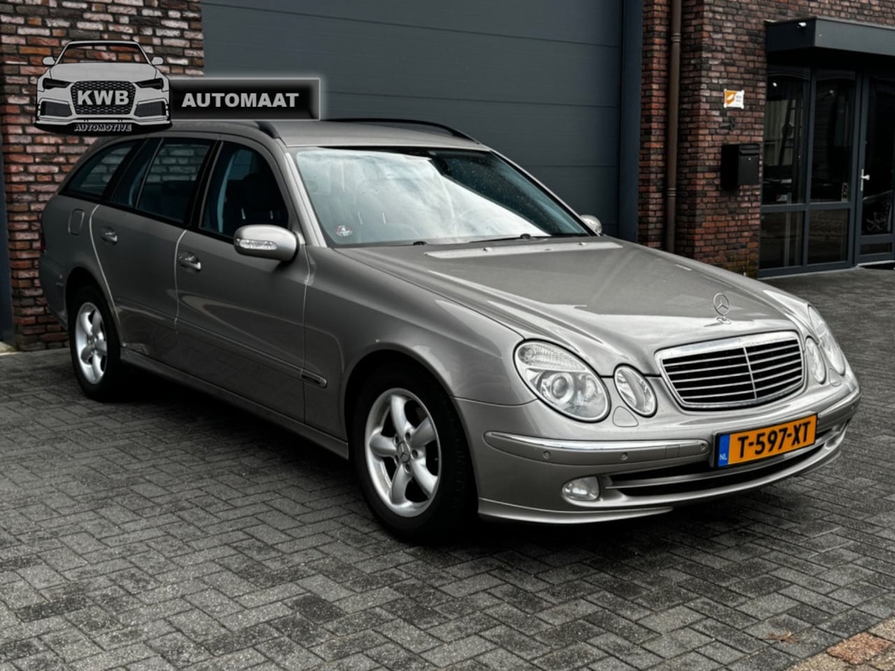 Mercedes-Benz E-klasse Combi - 270 CDI Avantgarde trekhaak Keurige auto - AutoWereld.nl
