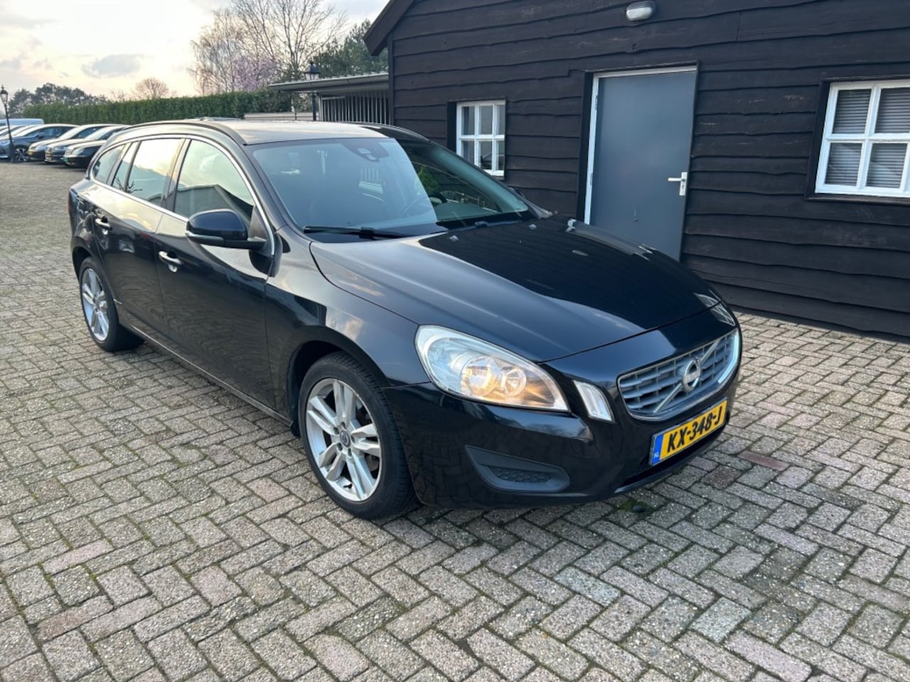 Volvo V60 - 1.6 D2 Kinetic 1.6 D2 Kinetic - AutoWereld.nl