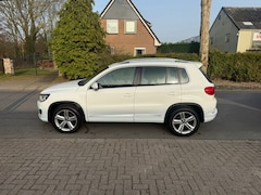 Volkswagen Tiguan - 1.4 TSI R-Line Edition*Panorama-schuifdak*trekhaak*NAP*automaat