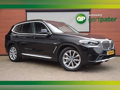 BMW X3 - xDrive30e Trekhaak/Camera/Sensatec/LED/19Inch/Sportstoelen