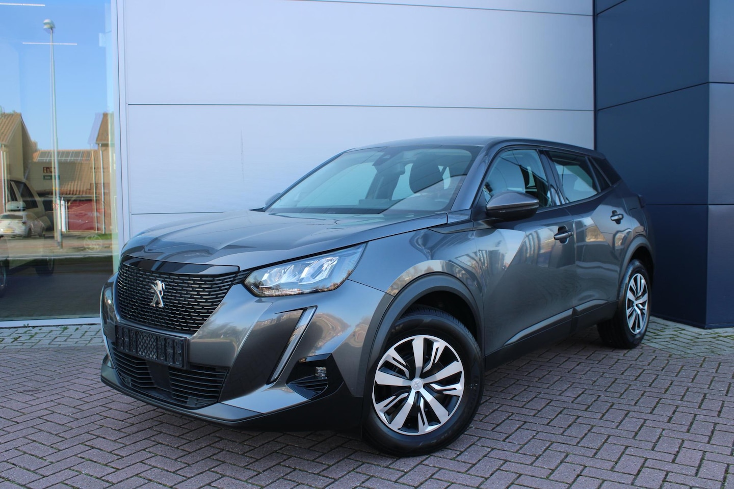 Peugeot 2008 - 1.2 PureTech Active Airco Navi Carplay 35.198km Nieuwstaat - AutoWereld.nl