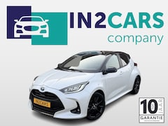 Toyota Yaris - 1.5 Hybrid Executive Bi-Tone *All-weather banden