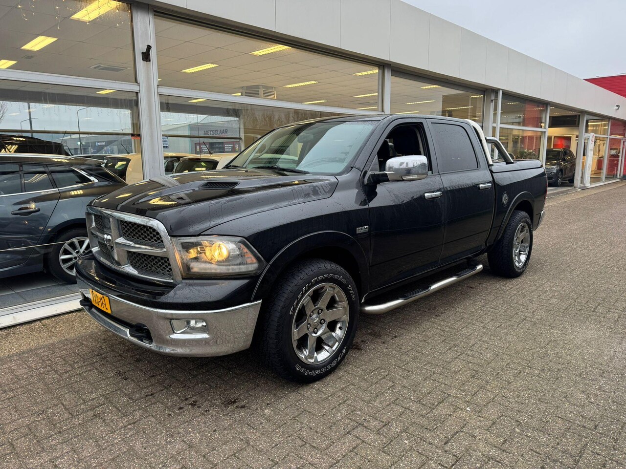 Dodge Ram 1500 - 5.7 V8 4x4 Crew Cab 5'7 Laramie | 4 AWD |  LPG -G3 installatie | Automaat | Lederen bekled - AutoWereld.nl