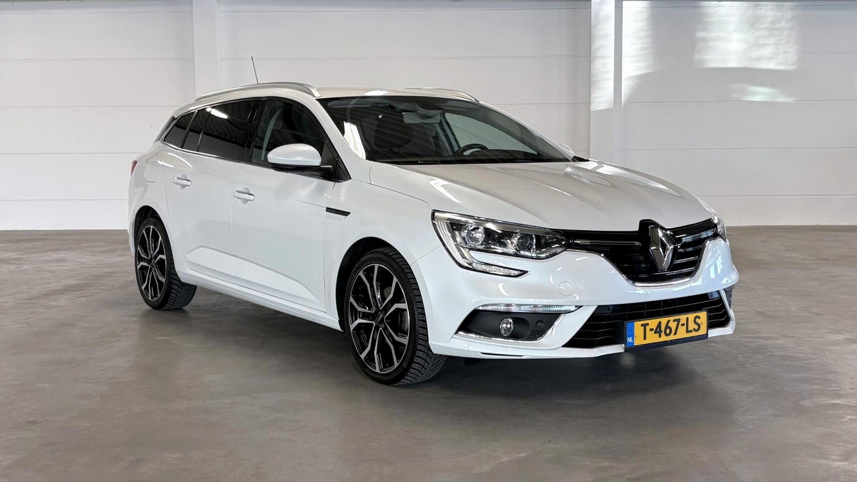 Renault Mégane Estate - 1.2 TCe GT-Line | 1 jr BOVAG garantie | Automaat | Carplay - AutoWereld.nl
