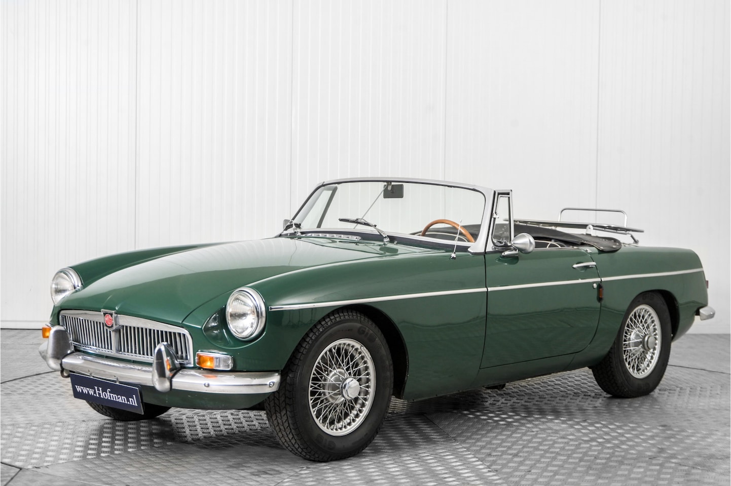 MG B type - 1.8 Roadster 1.8 Roadster - AutoWereld.nl