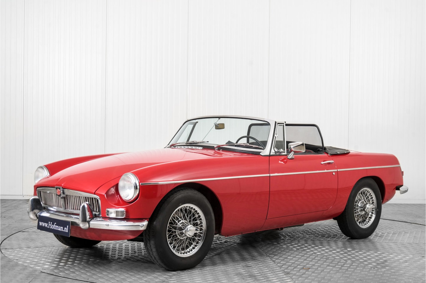 MG B type - MGB overdrive chroom spaakwielen - AutoWereld.nl