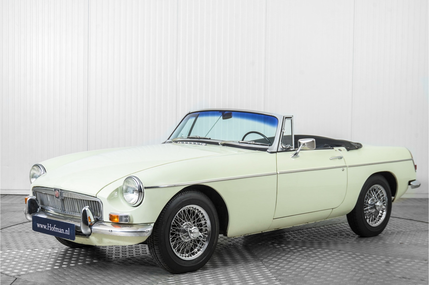 MG B type - AutoWereld.nl