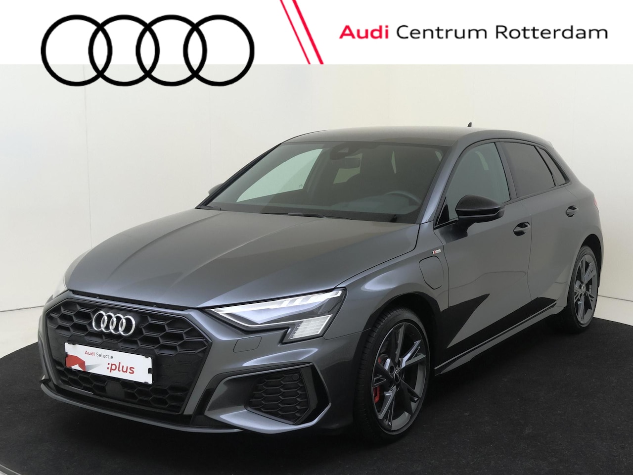 Audi A3 Sportback - 45 TFSI e S edition Competition | SoH 97% | Bang & Olufsen | Head-up display | Lederen bek - AutoWereld.nl