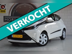 Toyota Aygo - AUTOMAAT x-play, 1e eig, NL-auto, NIEUWSTAAT